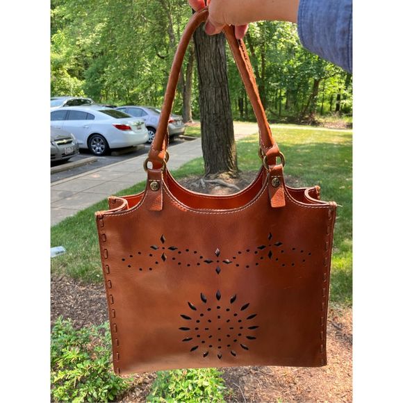 Patricia Nash Tote Leather Brown Laser Cut Bag Purse - Picture 3 of 16